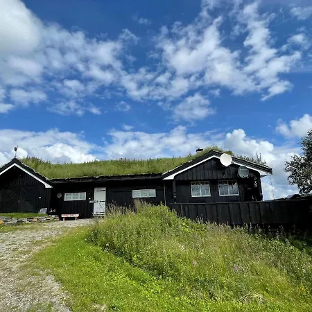 Snikkerplassen - With Amazing View And Hiking Opportunities Sør-Fron