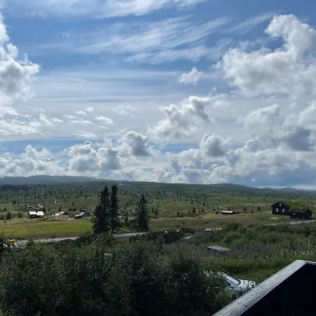 Snikkerplassen - With Amazing View And Hiking Opportunities Sør-Fron