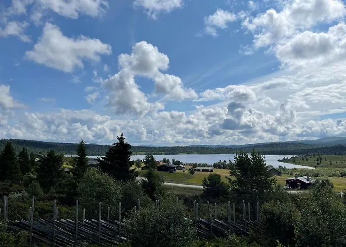 Snikkerplassen - With Amazing View And Hiking Opportunities בית נופש