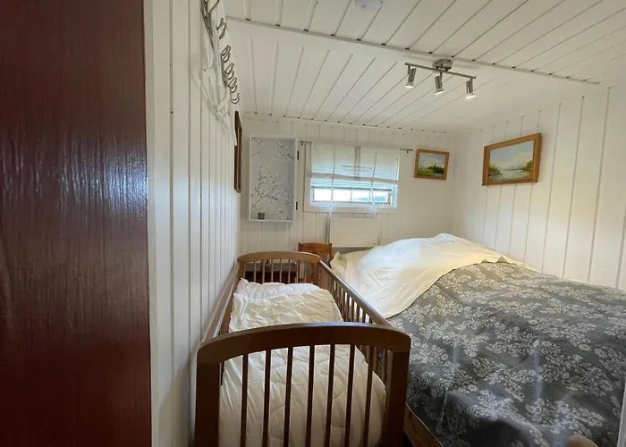 Snikkerplassen - With Amazing View And Hiking Opportunities בית נופש Sør-Fron