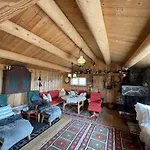 Snikkerplassen - With Amazing View And Hiking Opportunities * Sor-Fron