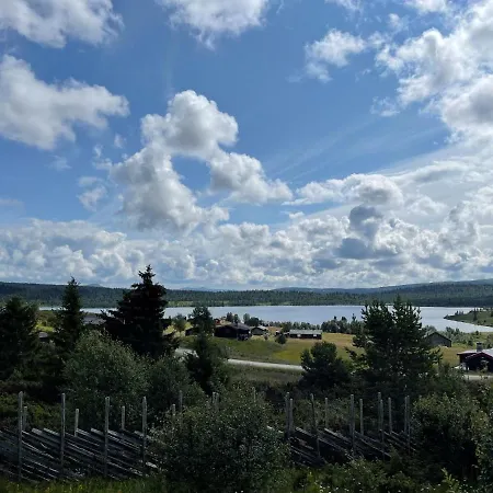 Snikkerplassen - With Amazing View And Hiking Opportunities Vakantiehuis